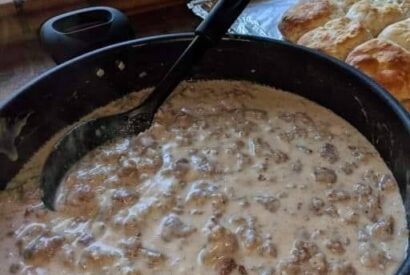 Thumbnail for Pioneer Woman Sausage Gravy