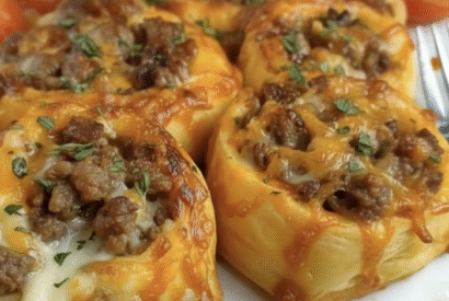 Thumbnail for Garlic Butter Cheeseburger Rollups