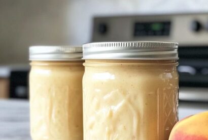 Thumbnail for Homemade Peaches & Cream Spread Recipe