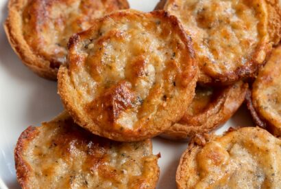 Thumbnail for Sandwich Crust Garlic Rolls