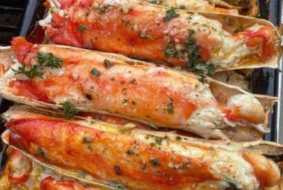 Thumbnail for Baked Crab Legs in Butter Sauce